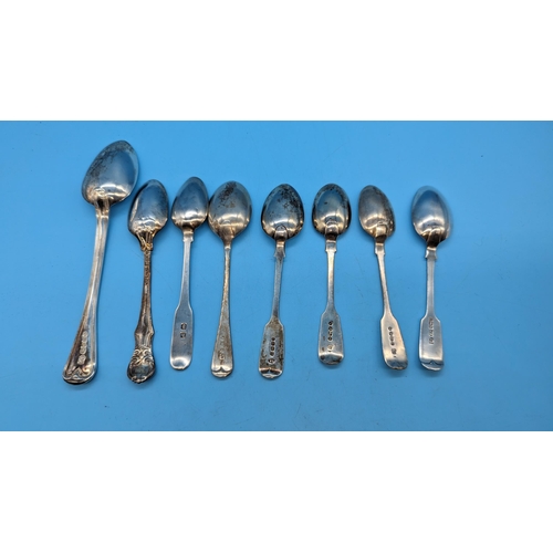 549 - An Assortment of Hallmarked Silver Spoons.
170gms.