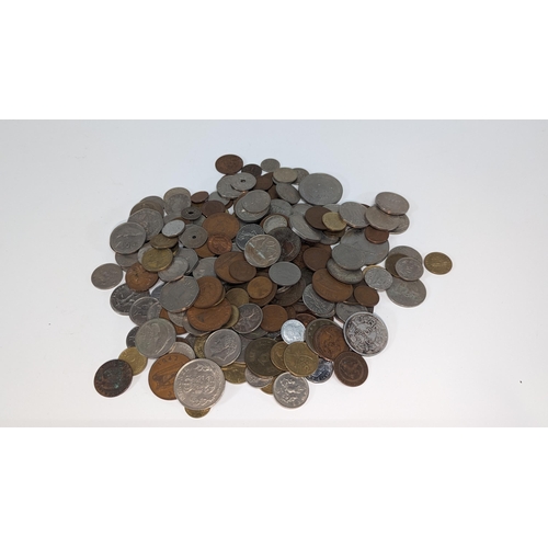 578A - A Quantity of Worldwide Coins.