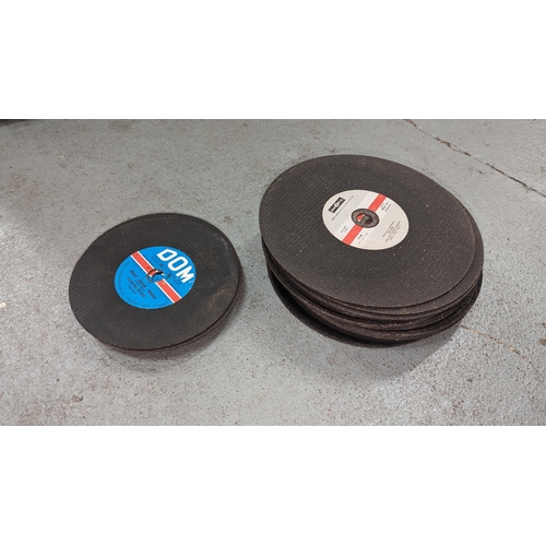 118A - 9 Steel and 24 Stone Cutting Discs.