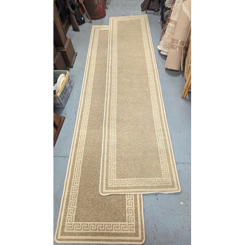 283B - 2 x Carpet Runners.

292 x 68 cm