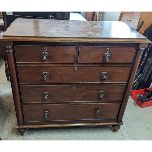 363 - A Regency Mahogany Chest of Drawers. 

116 x 116 x 57cm.