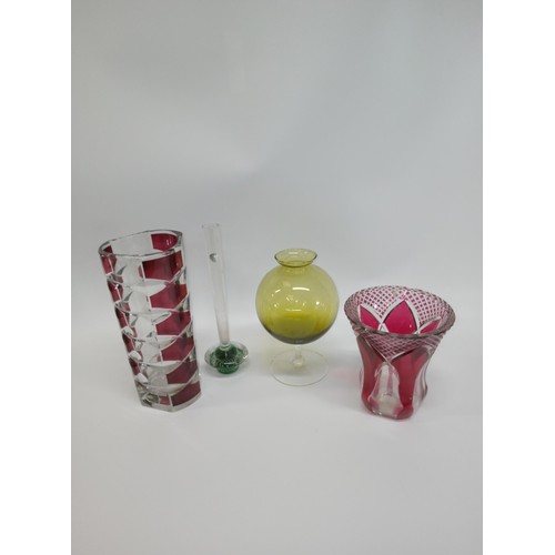 660 - 4 x Glass Vases.