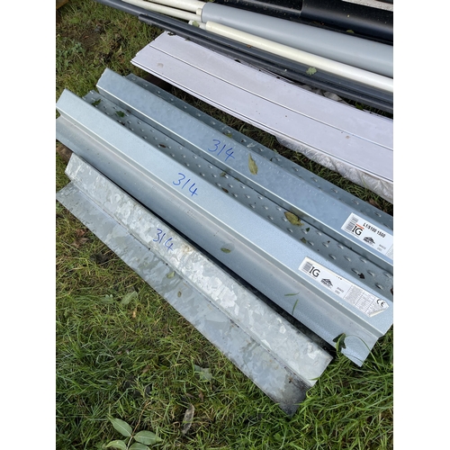 314 - Various lintels- L1/S 100 2 x 1.5m, 1 x 1.2m** Please note this is a trade sale, therefore FULL Vat ... 