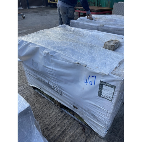 467 - Bradstone building stone new 65mm depth- 1 3/4 pallets- mixed lengths