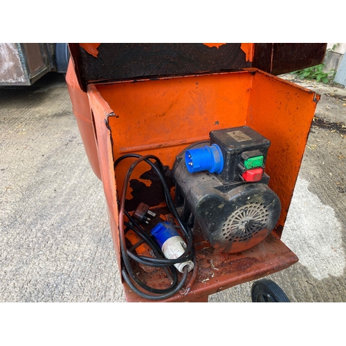 103 - Electric site mixer- Brown- Untested

** Please note this is a trade sale, therefore FULL Vat is app... 