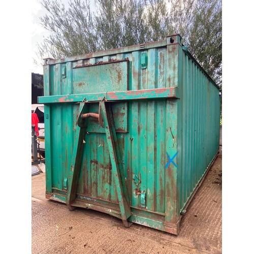 149 - 20ft Green welfare container- Hook loading

** Please note this is a trade sale, therefore FULL Vat ... 