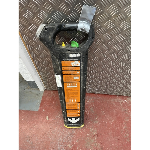 184 - Radiodetection CAT2 Scanner-Uncalibrated 

** Please note this is a trade sale, therefore FULL Vat i... 