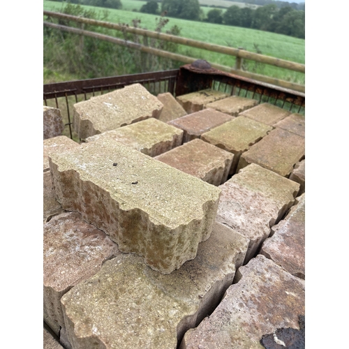 422 - Free draining porous paving block sets 200 x 100 x 60mm (Crates not included)