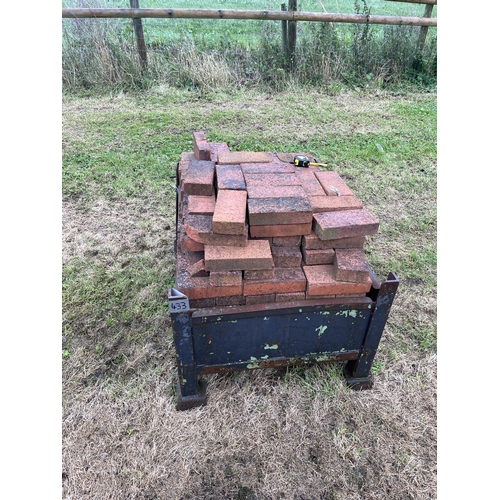 433 - 220 x 105 x 50mm Block paving x 1 crate (Crates not included)