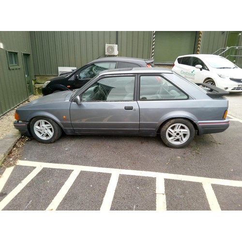 209 - Mk 4 Escort XR3i for total restoration. Year 1988. 1600cc. 28500 Miles . SORN. No MOT. No Logbook bu... 