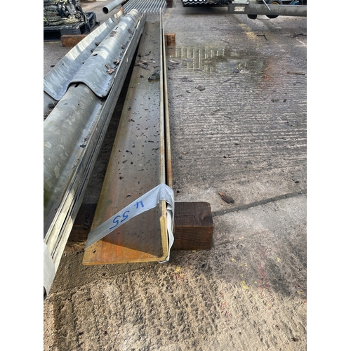 455 - Galvanised angle 200 x 150mm (12mm gauge) 1@3.35m, 1@2.8m