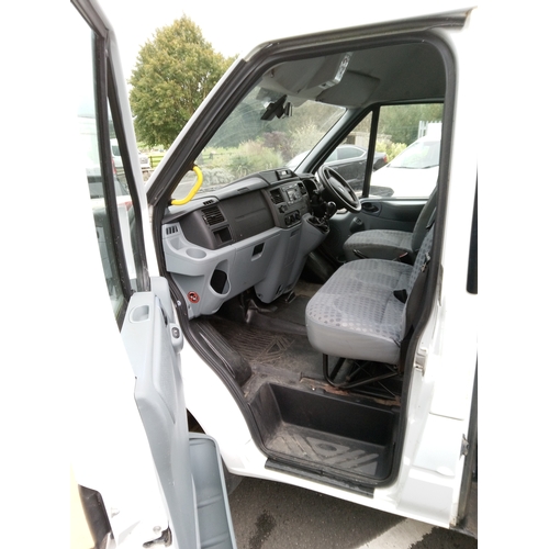 220 - Ford Transit Minibus 2008. MOT to July 2024. 142000 Miles.

** Please note this is a trade sale, the... 