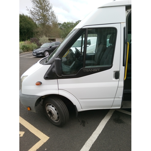 220 - Ford Transit Minibus 2008. MOT to July 2024. 142000 Miles.

** Please note this is a trade sale, the... 