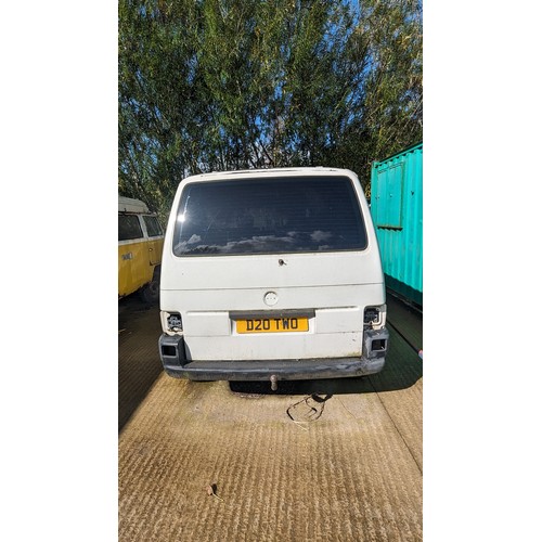 211 - VW T4 Van For Full restoration - Desirable Numberplate D20 TWO