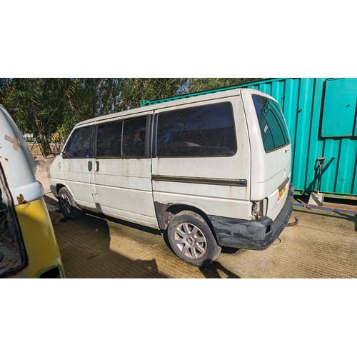 211 - VW T4 Van For Full restoration - Desirable Numberplate D20 TWO