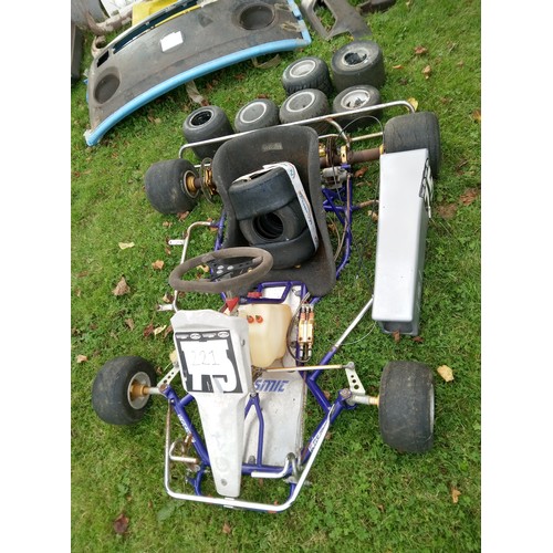 221 - KOSMIC T4 Adult Go Kart with spare tyres - requires work great project