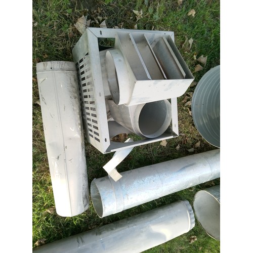 343 - Selection of Galvanised Ducting