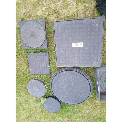 478 - Various Manhole lids- plastic 

** Please note this is a trade sale, therefore FULL Vat is applied o... 