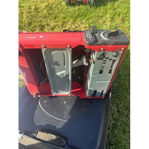 844 - A Portable Gas Stove 

** Please note this is a trade sale, therefore FULL Vat is applied on Sale Pr... 