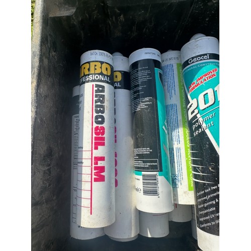 848 - Assortment of Silicants and Sealants 

** Please note this is a trade sale, therefore FULL Vat is ap... 