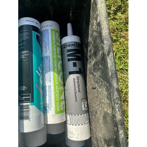 848 - Assortment of Silicants and Sealants 

** Please note this is a trade sale, therefore FULL Vat is ap... 