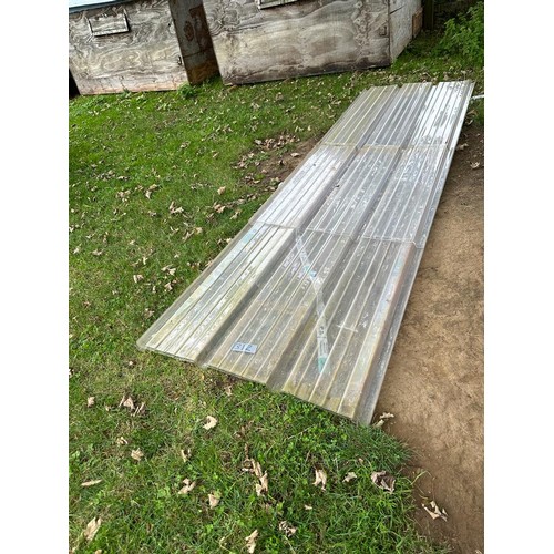 312 - 4 x Long lengths of translucent roof sheets approx. 1mtr x 4mtr plus offcuts

** Please note this is... 