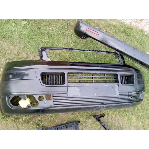 204 - Volkswagen Camper Van T5 bumpers/lights