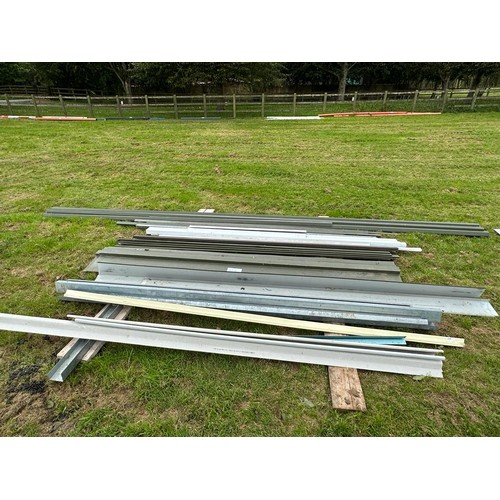 313 - Various colours/ sections of box profile roof sheet trims

** Please note this is a trade sale, ther... 