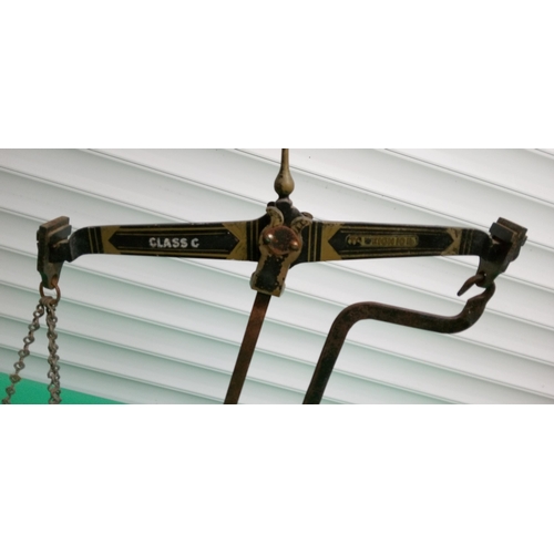 1137 - A.F Lee Bury St Edmunds Balance Scales with Weights.