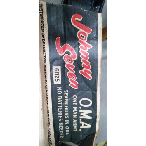 1057 - Johnny Seven O.M.A ( one man army) 6025.7 Gus in 1, including a Vintage Delux Reading Topper Johnny ... 