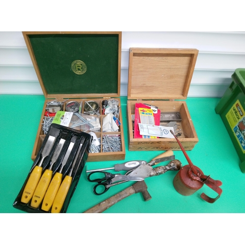 91 - Mixed Tools including Chisels, Oil Can and Power Tool Attachments.