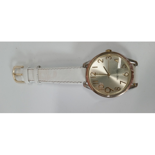 620 - 13 Assorted Quartz Watches - Working