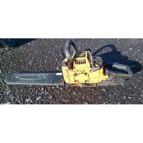 82 - Partner 351 Petrol Chainsaw for spares or repairs