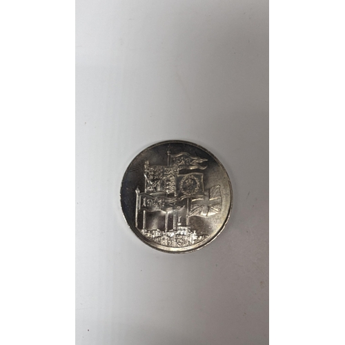 640 - 1996 Royal Mint £5 Coin