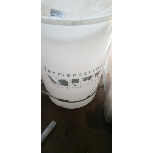 179A - Fermentation Bucket with Brewing Equipment