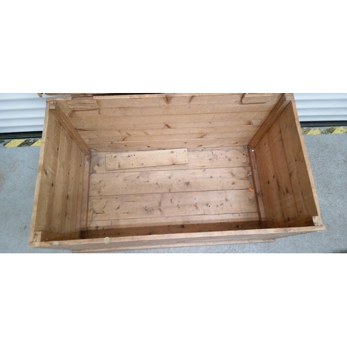 9 - A Large Pine Chest 92 x 54 x 50cm