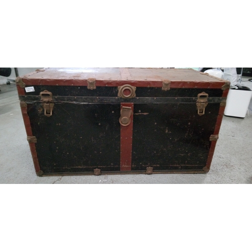 2B - A Vintage Metal Trunk. 56cm H x 105cm W x 50cm D.