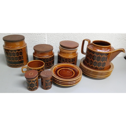 258 - Hornsea Heirloom Crockery Items Including:-
3 Storage Jars, Teapot (no lid), 6 Side Plates, 4 Saucer... 