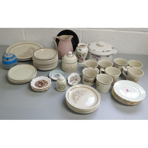 271 - A Mixed Lot of Assorted China including Royal Doulton, Portmeirion, Shelley and more. 

CRATES NOT I... 