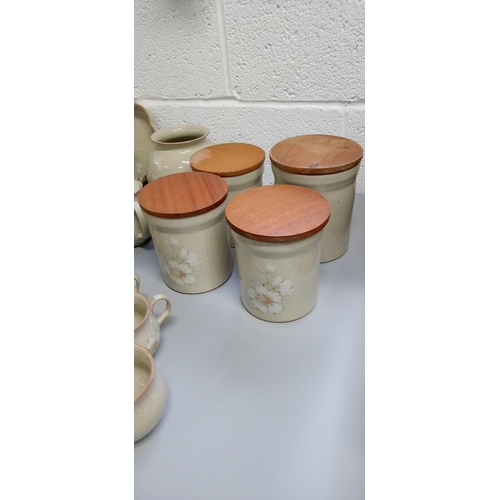 273 - A Selection of Denby Daybreak Crockery including:-
2 Flan Dishes, 2 Serving Dishes, 1 Lid, 5 Lidded ... 