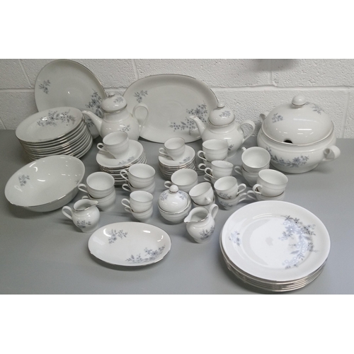 276 - A Jaegot of Germany Dinner Service including:-
1 Large Oval Platter, 1 Large Serving Platter, 6 Dinn... 