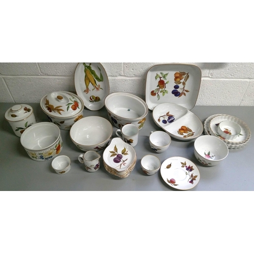 278 - Royal Worcester Evesham Cook and Serving Ware including:-
1 Square Oval Dish, 1 Oval Dish, 2 Serving... 