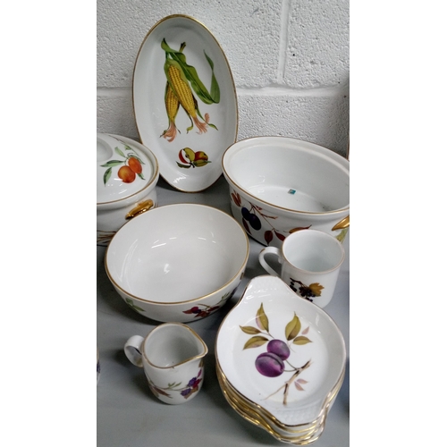 278 - Royal Worcester Evesham Cook and Serving Ware including:-
1 Square Oval Dish, 1 Oval Dish, 2 Serving... 