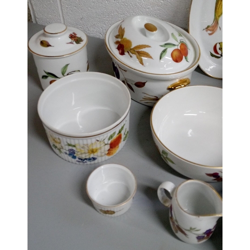 278 - Royal Worcester Evesham Cook and Serving Ware including:-
1 Square Oval Dish, 1 Oval Dish, 2 Serving... 