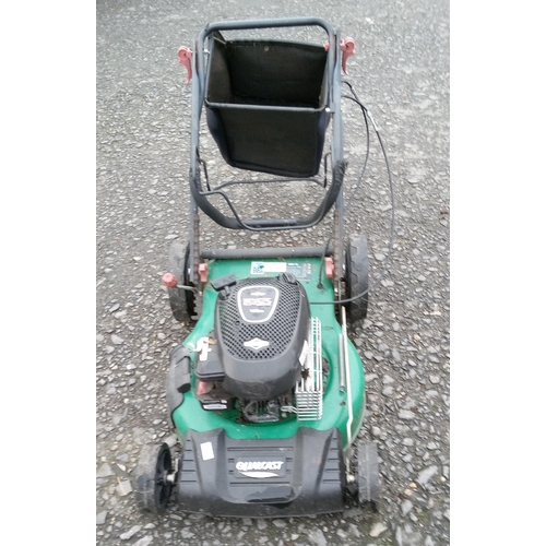 138 - A Briggs and Stratton 550 Series 158cc Qualcast.