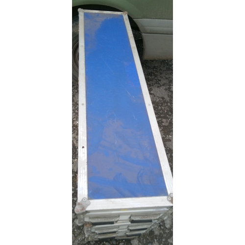 141 - A Blue Flight Case 124cm x 31cm.