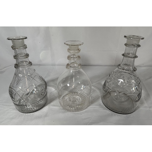 125 - A LARGE QUANTITY OF 19TH / 20TH CENTURY GLASS WARES, the lot including a glass lustre,  various deca... 