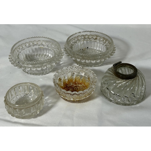 125 - A LARGE QUANTITY OF 19TH / 20TH CENTURY GLASS WARES, the lot including a glass lustre,  various deca... 