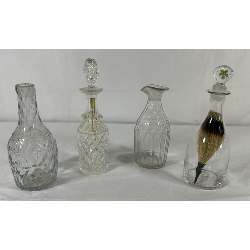 125 - A LARGE QUANTITY OF 19TH / 20TH CENTURY GLASS WARES, the lot including a glass lustre,  various deca... 