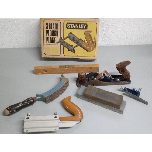 216 - A Stanley 3 Blade Plough Plane, Boxed. A Rasp and other Vintage Tools.